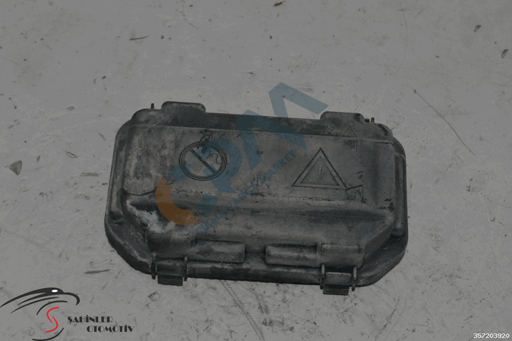 BMW 1 Serisi F20 Sigorta Kutusu 933787901