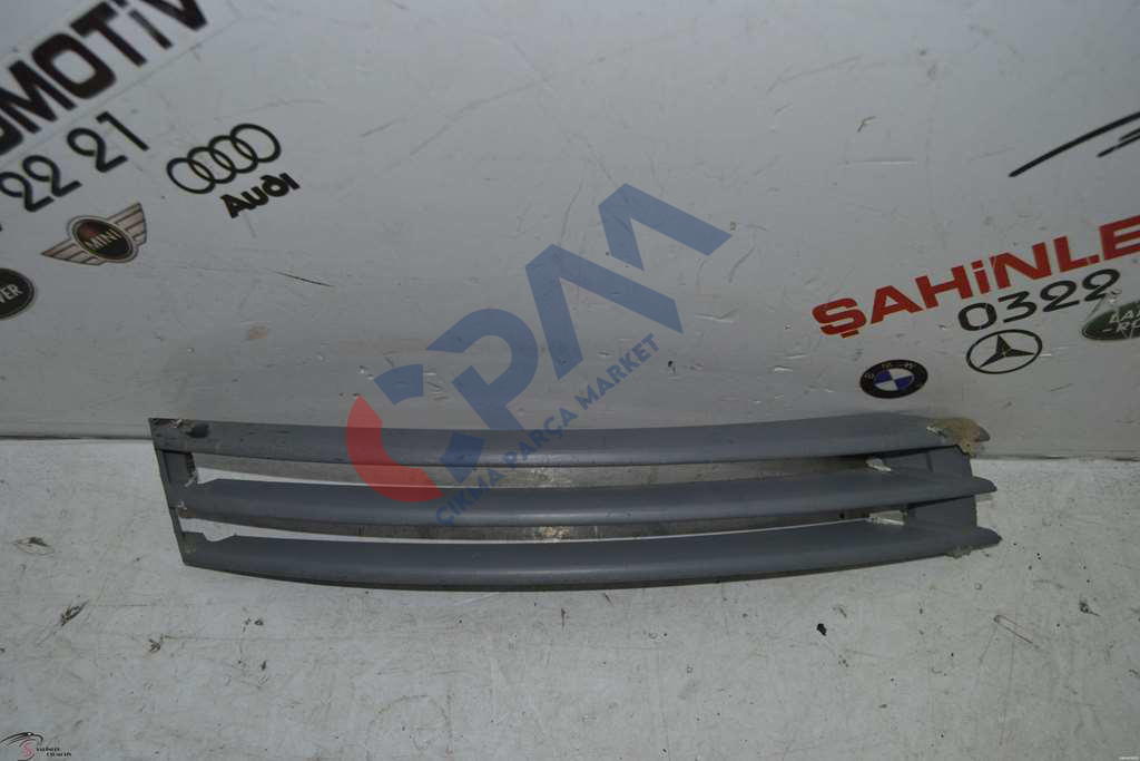 Land Rover Range Rover Vogue L405 Sağ Ön Tampon Izgarası CK52018K27AA