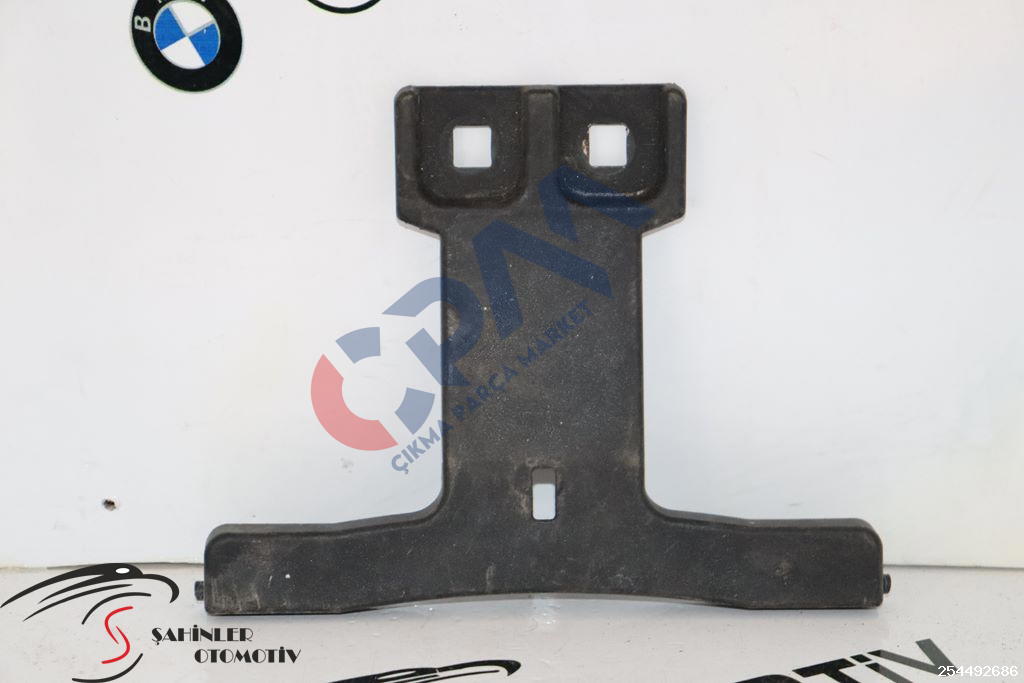 Mercedes C Serisi a204 w204 Radyatör Braketi a2048850136
