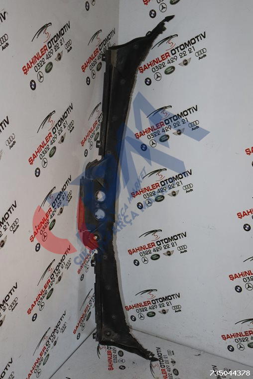 BMW 1 Serisi F20 Ön Cam Eleği 51717240672