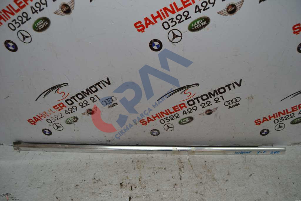 2008 2015 Jaguar XF Sol Ön Cam Dış Sıyırıcı Fitili 8X23 F21453 AF