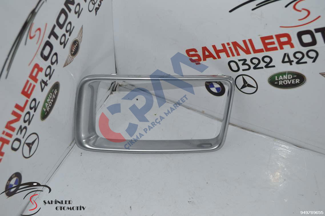 Jeep Grand Cherokee Ön Panjur Çerçevesi 68143134AB