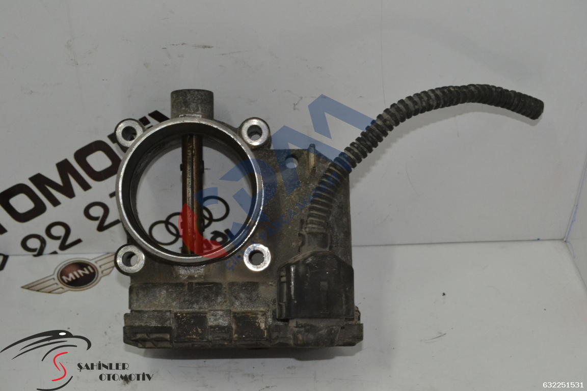 Mercedes C Serisi a 203 a204 a210 a211 KOMPRESÖR 111 271 Gaz Kelebeği a2701410025