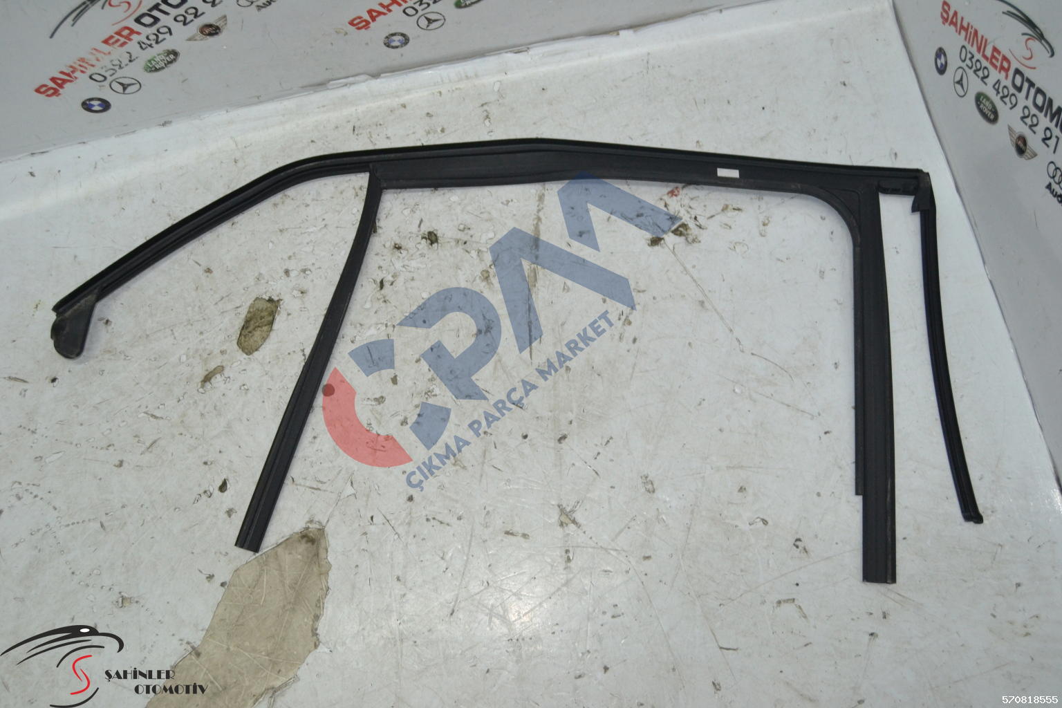 Mercedes GLA Serisi A156 W156 X156 Cam Çıtası A1567350125