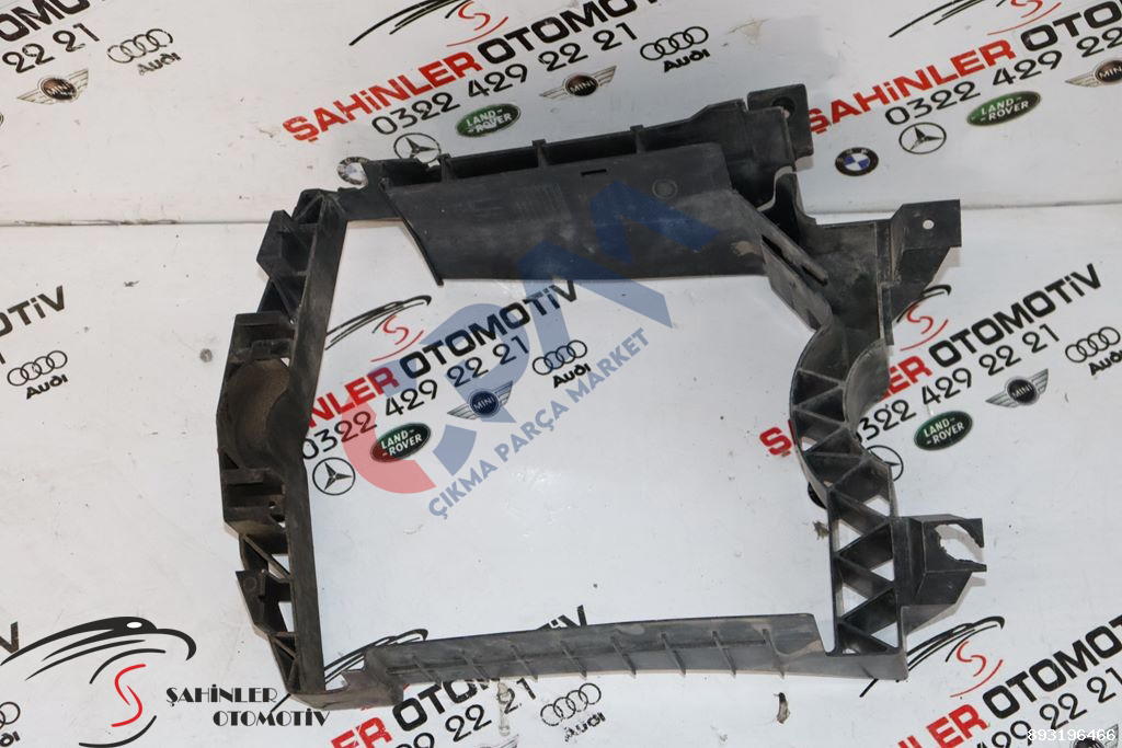 2013  Land Rover Range Rover Sport Radyatör Braketi cpla 9y475 ac