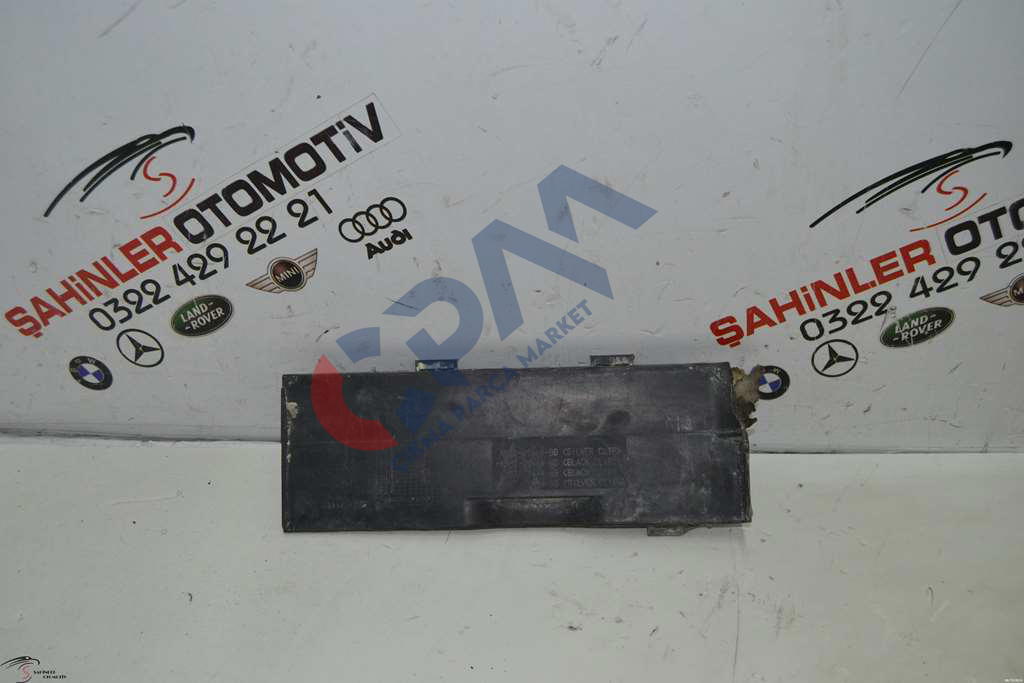 Land Rover Range Rover Sport Sağ pil standı Kapak AH22 01444 BB
