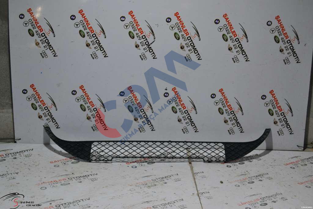 Mercedes A Serisi W176 A176 Ön Tampon Izgarası A1768850022