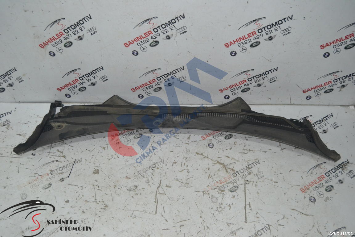 BMW 3 Serisi G30 Ön Cam Eleği 51717427845
