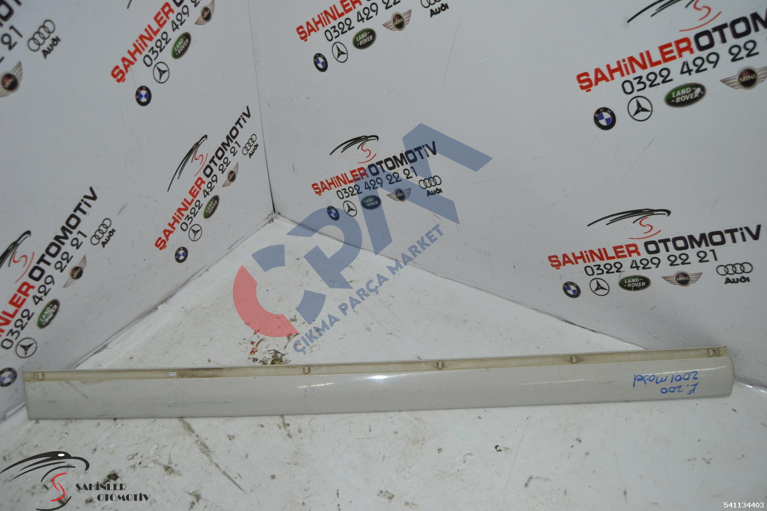 Mercedes E Serisi A210 W210 Sol Ön Kapı Çıtası A2106900362