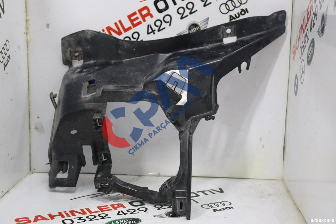 BMW 1 Serisi F20 Sis Far Yuvası Sağ Ön 
7371740