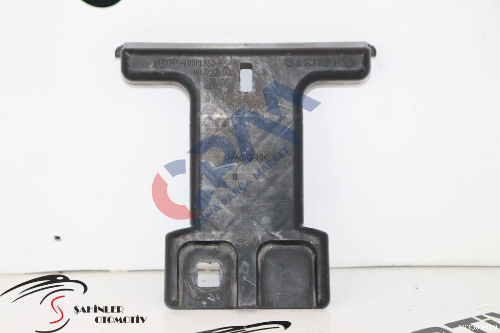 Mercedes C Serisi a204 w204 Radyatör Braketi a2048851136