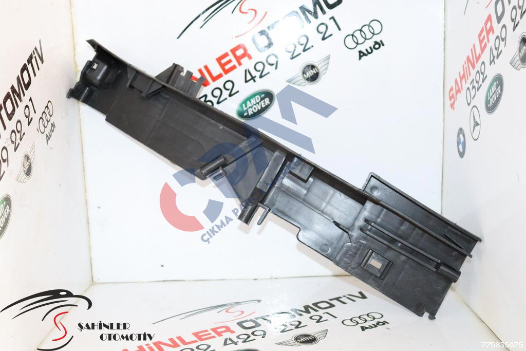 BMW 3 Serisi 328I 335I F32 Sol Ön Radyatör Braketi M151669