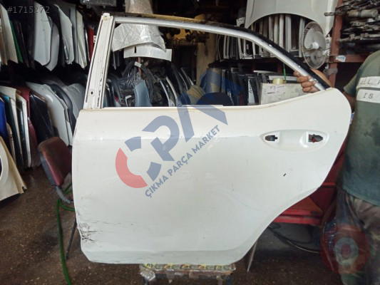 2015 Toyota Corolla sol arka kapı çıkma
