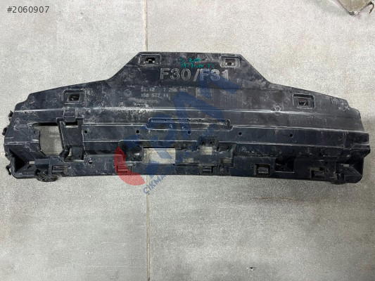 Çıkma BMW F30 Arka Tampon İç Braketi 7256921