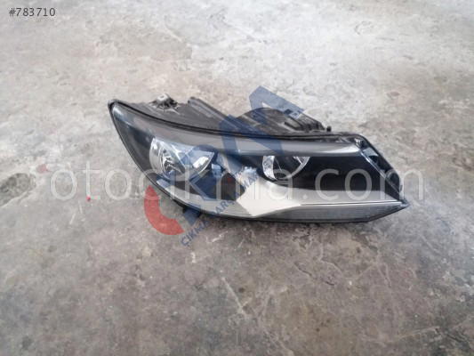 Volkwagen tiguan ön sağ far orjinal cıkma parca 2015 ADANA