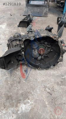 Volvo V40 1.9 Dizel Çıkma Manuel Şanzıman (1023765)
