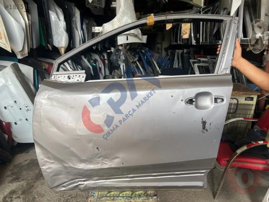 2017 2022 Toyota CH_R sol ön kapı çıkma