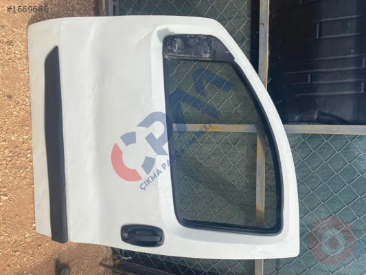 Dolu Fiat Fiorino çıkma orjinal sol ön kapı