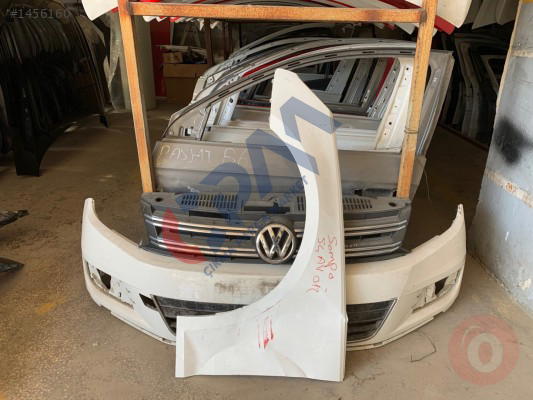 AUDİ A4 BEYAZ ÇIKMA SOL ÇAMURLUK