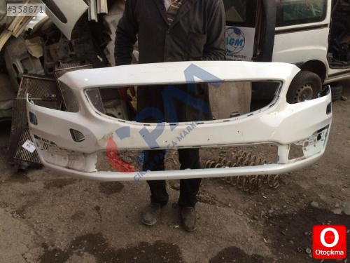 2014 volvo s60 ön tampon