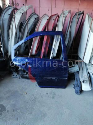 Volkwagen bora sağ arka kapı