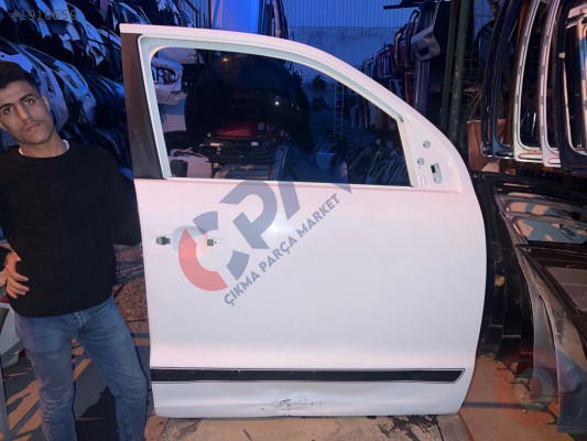 Volkswagen Amarok ön sağ kapı çıkma orjınal