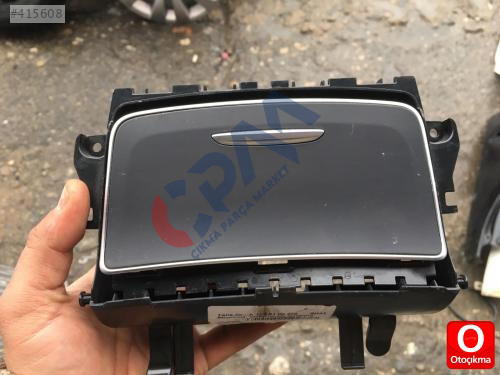 2015 Mercedes GLA torpido çakmaklığı