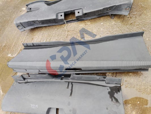 Volkswagen arka bagaj plastik