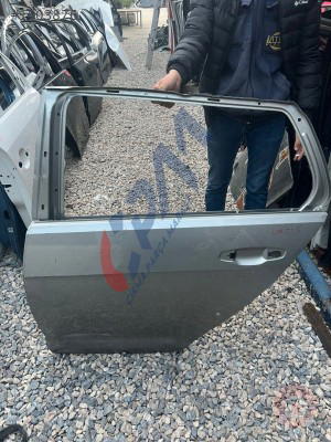Volkswagen Golf 7 sol arka kapı çıkma