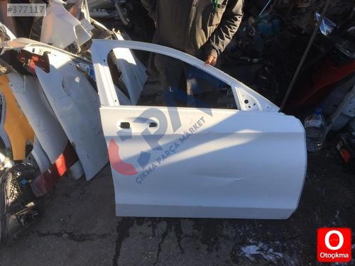 Mercedes c180 sağ ön kapı