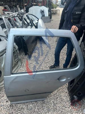 Volkswagen Golf 4 sol arka kapı çıkma