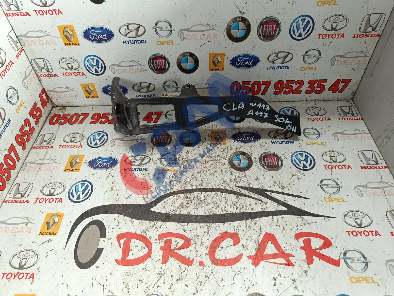Mercedes CLA Serisi W117 A117 Sol Ön Tampon Braketi A1178850521