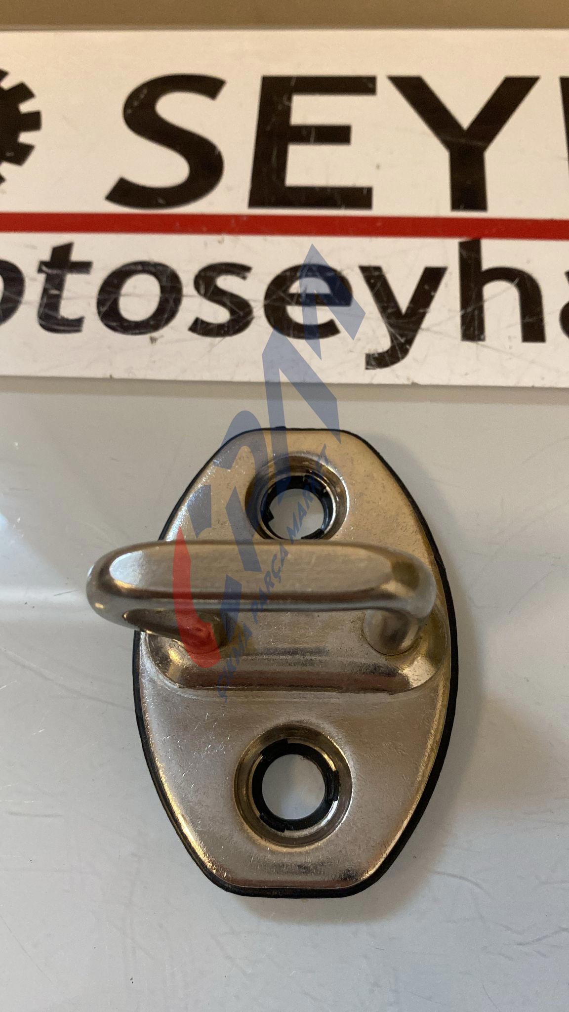 3C0837033B Skoda Superb 2021 sağ sol ön kapı kilit karşılığı