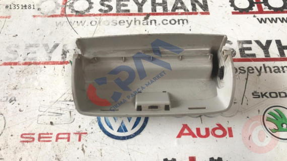 1K0868837C vw jetta 2009 ön tavan gözlük kabı içi