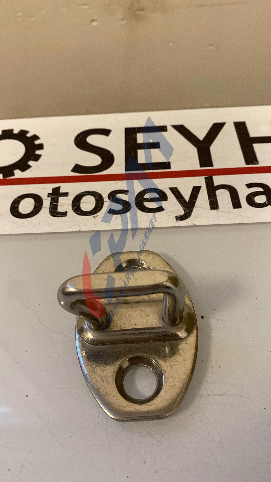 3C0837033B Volkswagen CC sol ön kapı kilit karşılığı