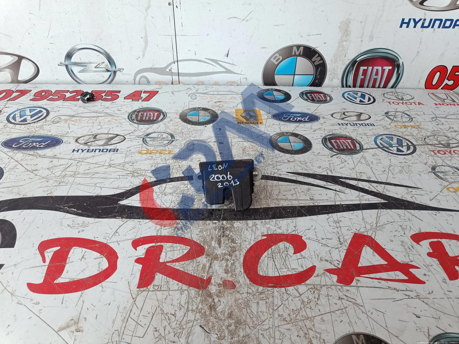 2006 2013 Seat Leon Bagaj Kilidi 1P0827505C