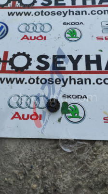 03P105263 volkswagen 1.6 cay krank kasnağı