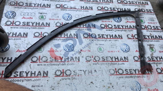 7033801 bmw 5 serisi e60 sol ön kapı çerçeve köpüğü