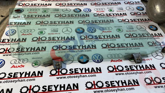 volkswagen bora sağ ön kapı cam