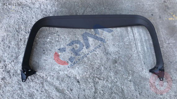 8V4867973D audi a3 2019 bagaj kapağı iç çerçeve kaplaması