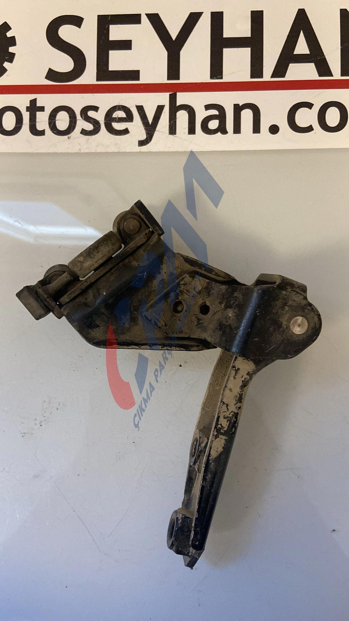 2K0843335A Volkswagen Caddy 2003 sonrası sol sürgülü kapı üst ray makarası