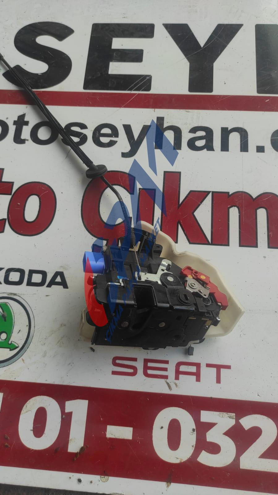 7L0839016D Volkswagen Jetta 2005 2010 sağ arka kapı kilidi