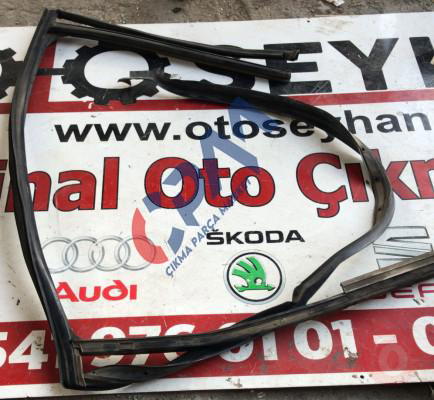 3B5839432 volkswagen passat b5 sağ arka kapı cam çerçeve fitili