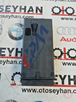 8P0941561 audi a3 sportback 2008 orta konsol kartlık eşya bölmesi