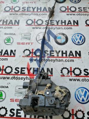 Y3B4839016A vw passat B5 sağ arka kapı kilidi