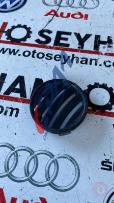 8P0819793B audi a3 2008 göğüs sol üst havalandırma ızgarası