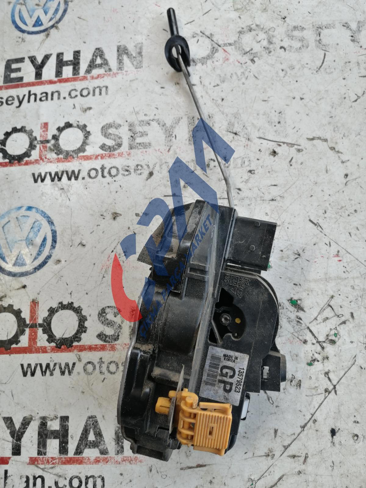 13579523 opel insignia 2014 sağ ön kapı kilidi