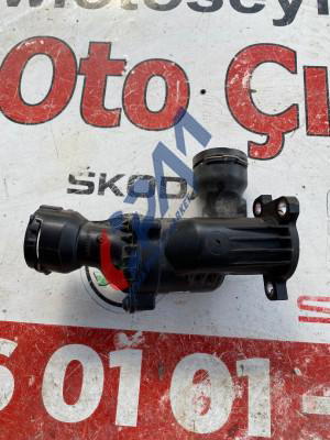 04L121111Q skoda scala 2020 1.6 tdi blok su çıkış borusu
