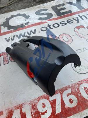 8P0953516 audi a3 2010 direksiyon kolonu alt kaplaması