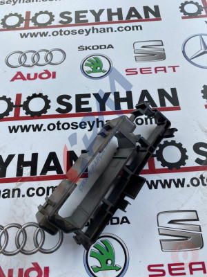 5Q0937503F skoda kamiq 2021 park sensörü beyni bağlantı braketi